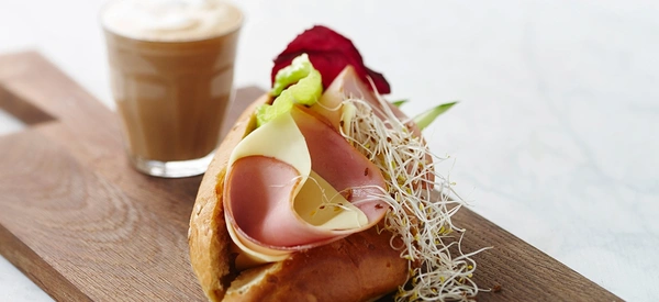 Smörgås och kaffe